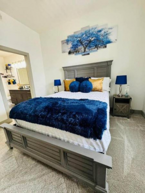 20 percent off Blue Haven with Pool view! In the Heart of Dallas!